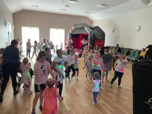 6 Weeks Holiday - Final Party